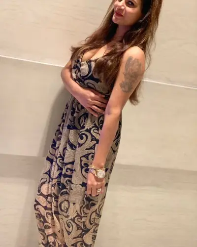 Manjlegaon Escort